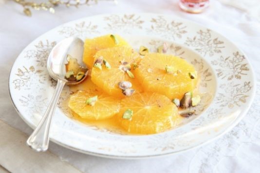Aromatic oranges with pistachios and honey recipe