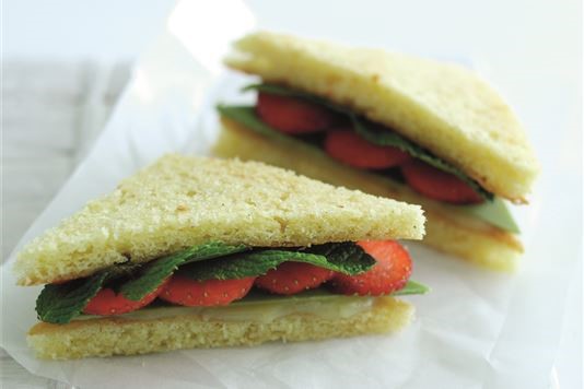 Strawberry 'sandwich' recipe