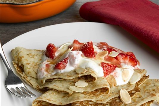 Strawberry, toasted almond and caramel pancakes recipe