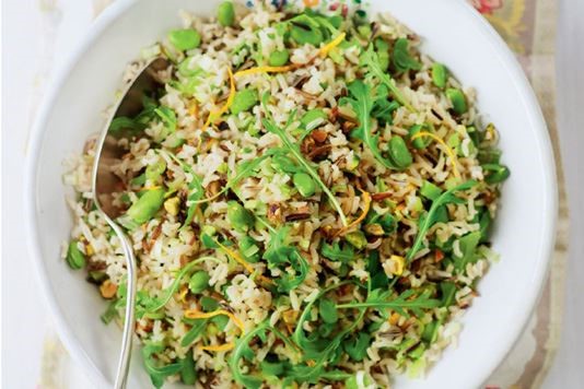 Wild rice salad with orange, pistachios and wild rocket recipe
