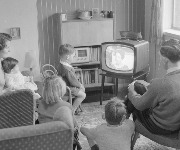 Fascinating photos of everyday life in 1950s Britain