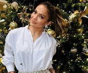 See celebrities' stunning Christmas celebrations