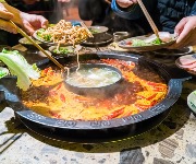 30 bizarre ways people dine around the world