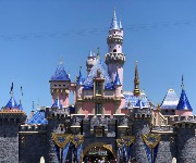 11 incredible copycat homes that mimic famous landmarks