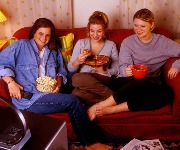 Step back in time with 19 nostalgic photos of 90s home living