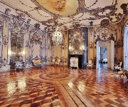 Jaw-dropping palaces from around the world