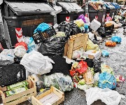 Diese 19 Urlaubsziele versinken buchstäblich im Müll